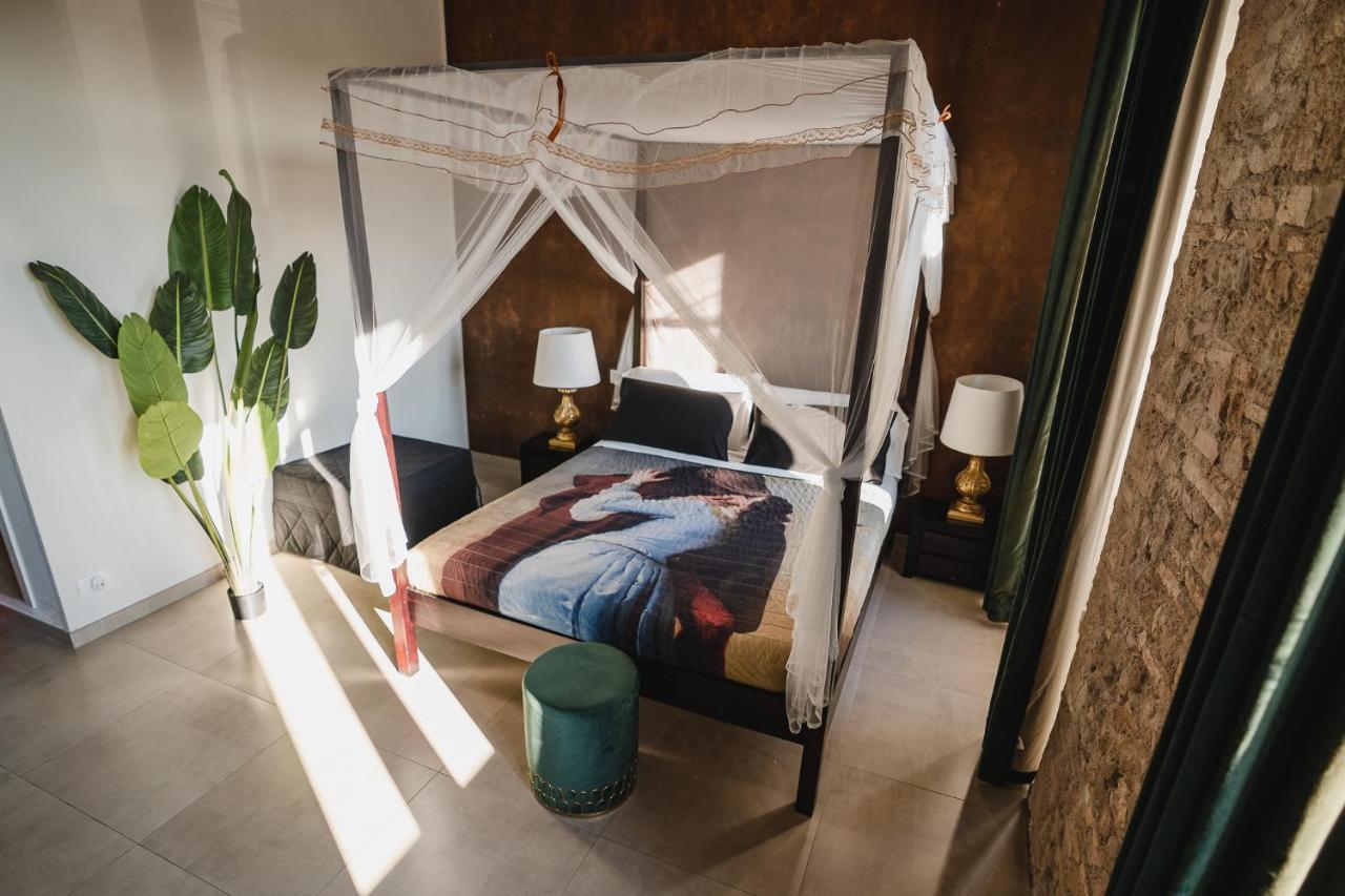 Le Boutique Luxury Rooms Diffused In Historic Center Fiumicino Luaran gambar