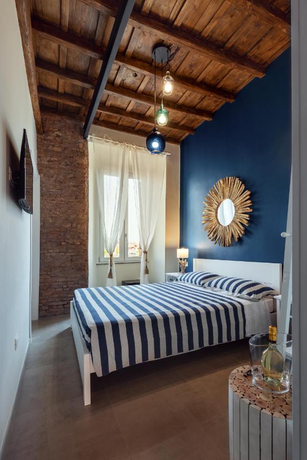 Le Boutique Luxury Rooms Diffused In Historic Center Fiumicino Luaran gambar